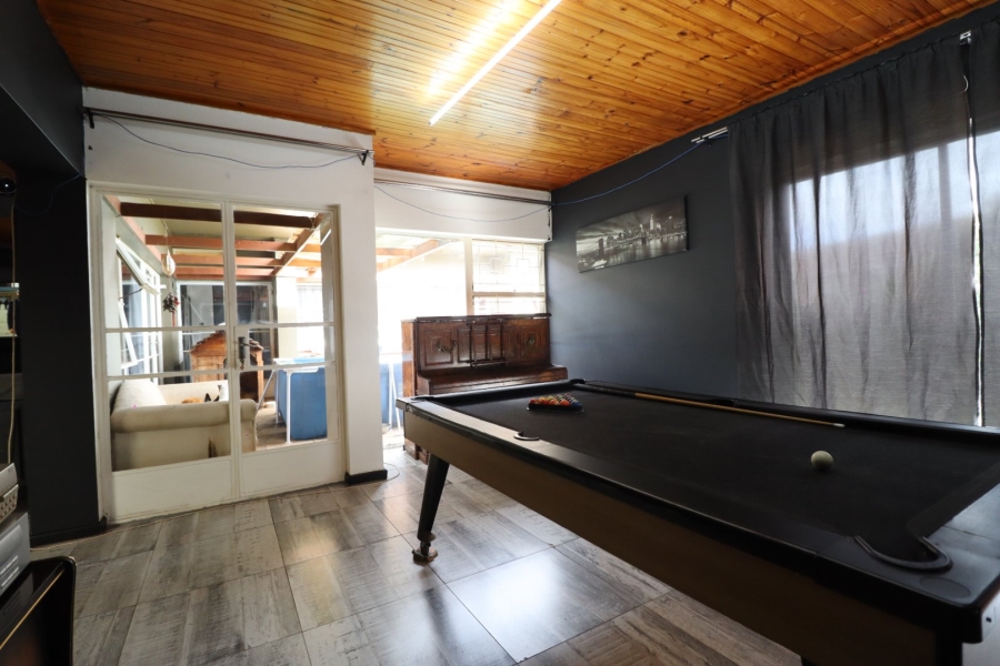 5 Bedroom Property for Sale in Kabega Park Eastern Cape